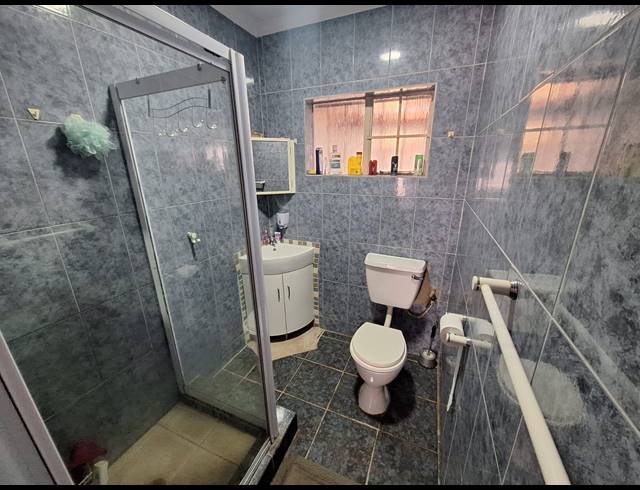 3 BEDROOM HOUSE FOR SALE IN VANDERBIJLPARK SE 6